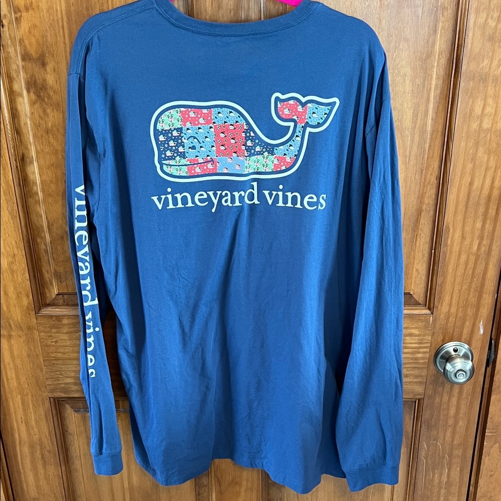 NWOT Vineyard Vines Navy Long Sleeve Tee with Patchwork Whale